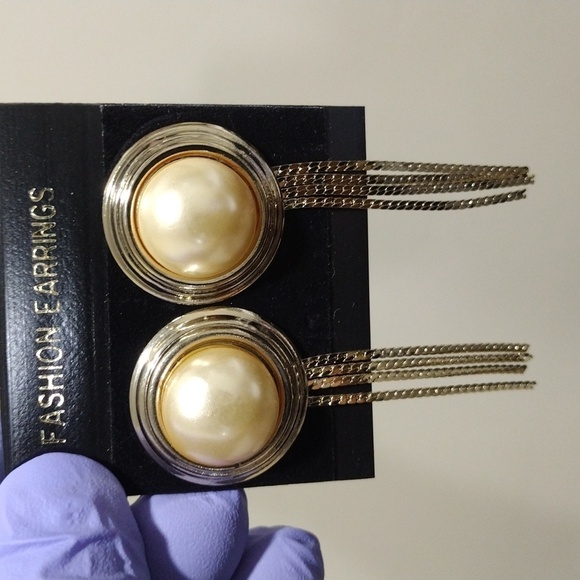 Women's Stylish Polished Gold tone & Fringed Round Stud Earrings - 2.25-in Drop - Picture 5 of 5